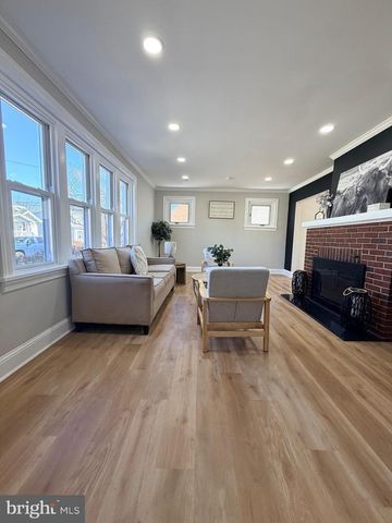 402 GROVE AVE, Wilmington, DE 19809