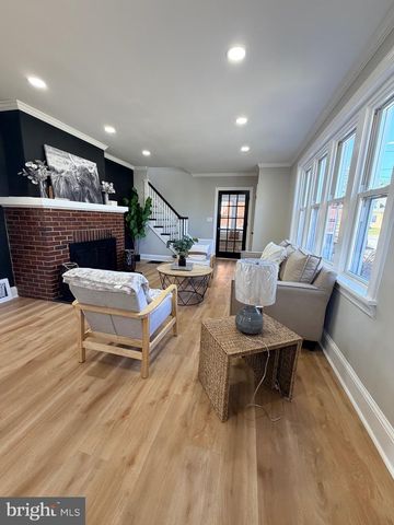 402 GROVE AVE, Wilmington, DE 19809