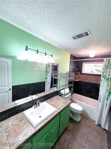 937 W Elm Boulevard, Van Buren, AR 72956