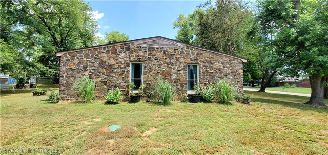 937 W Elm Boulevard, Van Buren, AR 72956