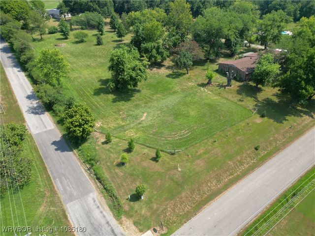 937 W Elm Boulevard, Van Buren, AR 72956