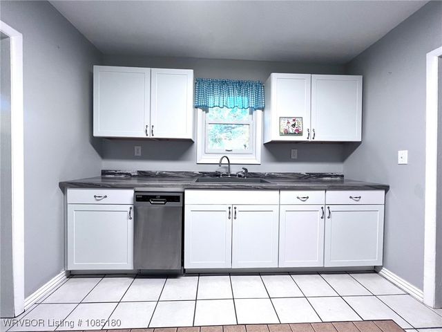 937 W Elm Boulevard, Van Buren, AR 72956