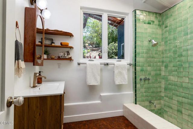 2537 Crestmoore Place, Los Angeles, CA 90065