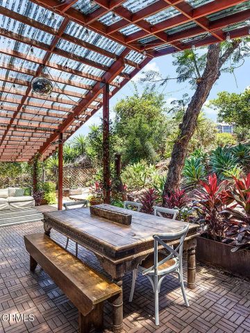 2537 Crestmoore Place, Los Angeles, CA 90065
