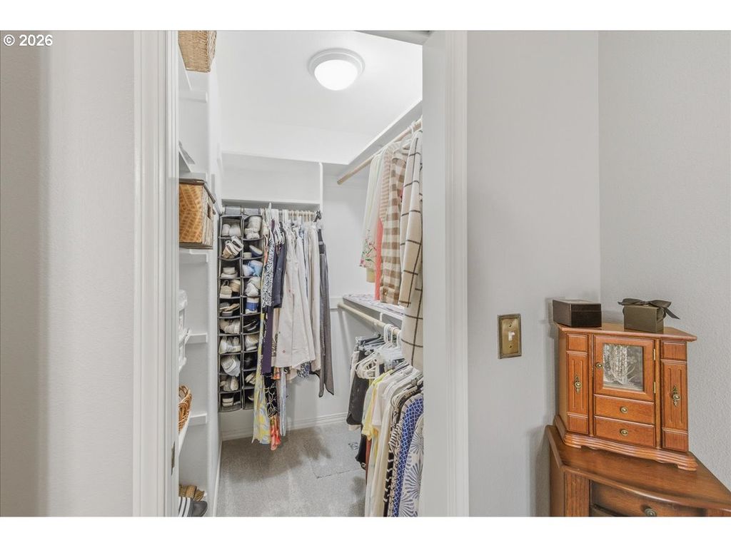 Image 25 of property listing at 2166 Sw ALEXANDRIA St, Mc Minnville, OR 97128