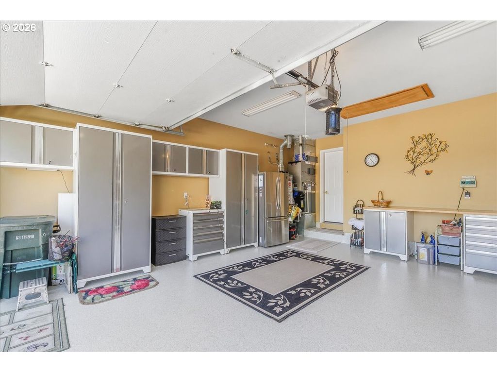 Image 31 of property listing at 2166 Sw ALEXANDRIA St, Mc Minnville, OR 97128