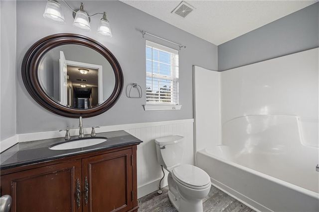 417 Ryoaks Drive, Hampton, GA 30228