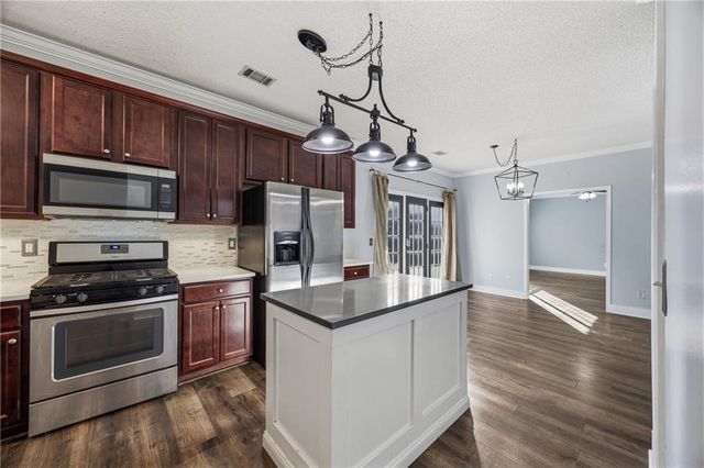 417 Ryoaks Drive, Hampton, GA 30228