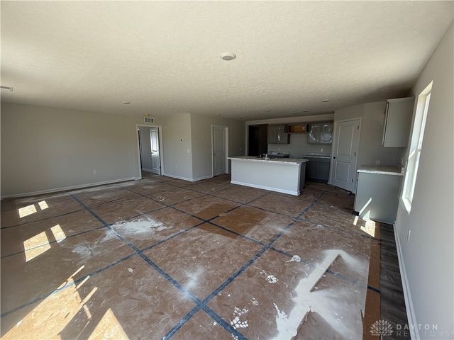 210 Lightfoot Court, New Carlisle, OH 45244