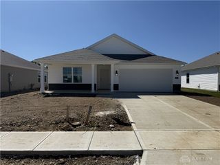 210 Lightfoot Court, New Carlisle, OH 45244