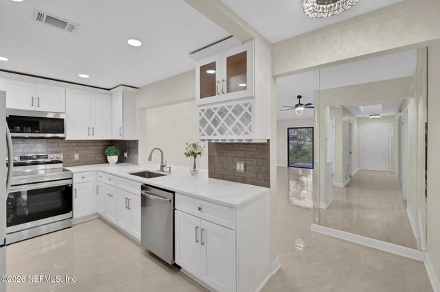 181 ARUBA Lane, Ponte Vedra Beach, FL 32082