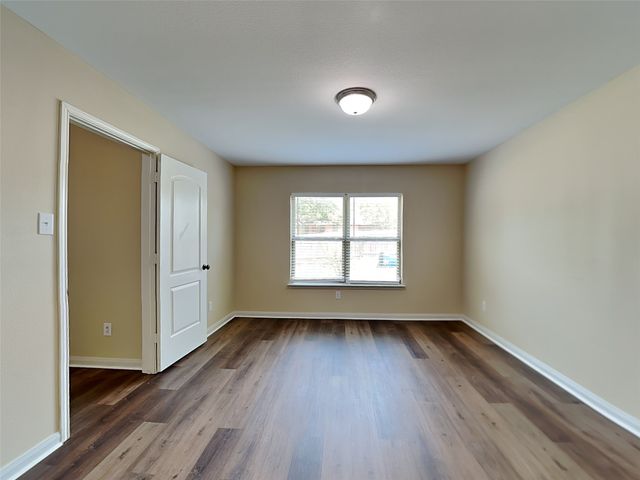 1334 Barrel Drive, Dallas, TX 75253