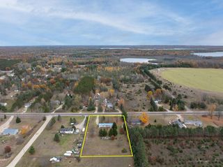 3240 Gonder Road, Green Lake Twp, MI 49643