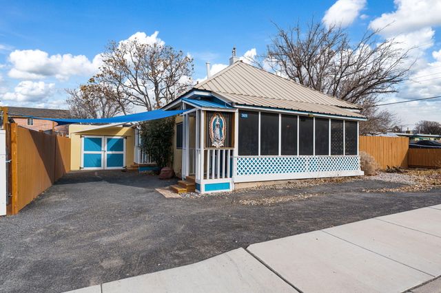 309 Cromwell Avenue SE, Albuquerque, NM 87102