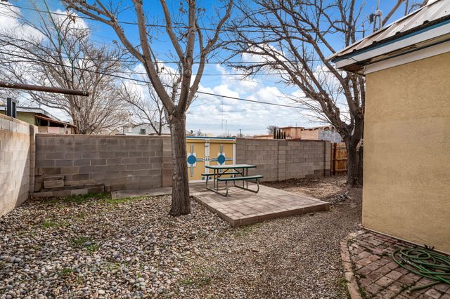 309 Cromwell Avenue SE, Albuquerque, NM 87102