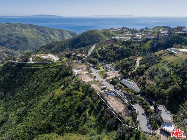 1712 Manzanita Park Avenue, Malibu, CA 90265