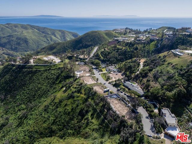 1712 Manzanita Park Avenue, Malibu, CA 90265