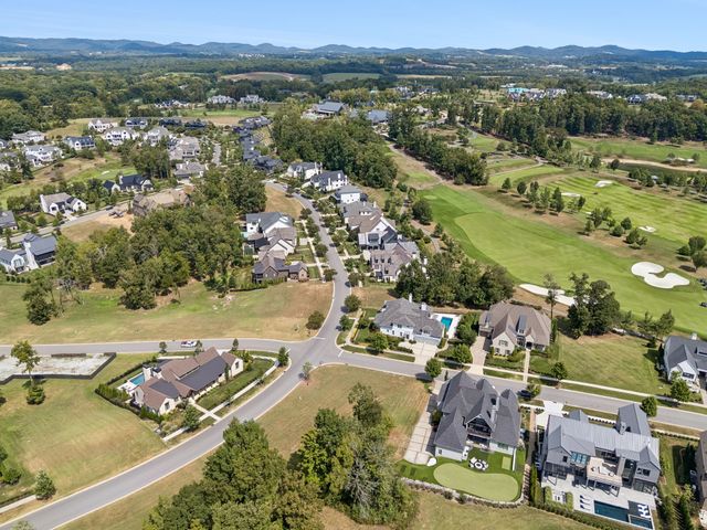 7100 Lanceleaf Dr, College Grove, TN 37046