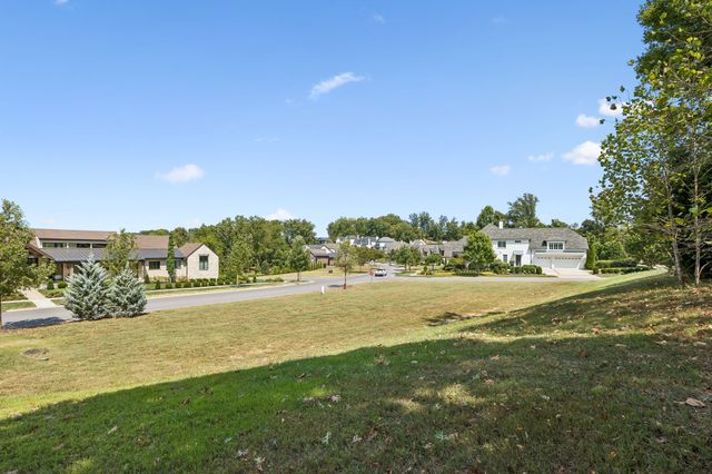 7100 Lanceleaf Dr, College Grove, TN 37046