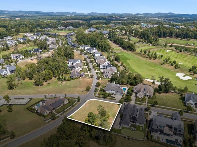 7100 Lanceleaf Dr, College Grove, TN 37046