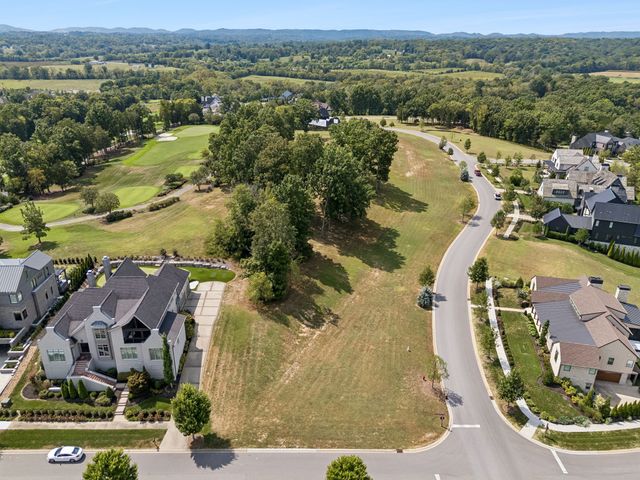 7100 Lanceleaf Dr, College Grove, TN 37046