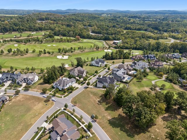 7100 Lanceleaf Dr, College Grove, TN 37046