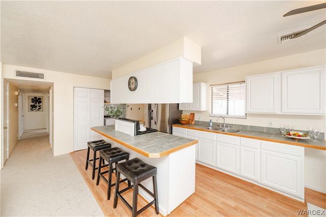 3150 E Northfield Avenue, Kingman, AZ 86409