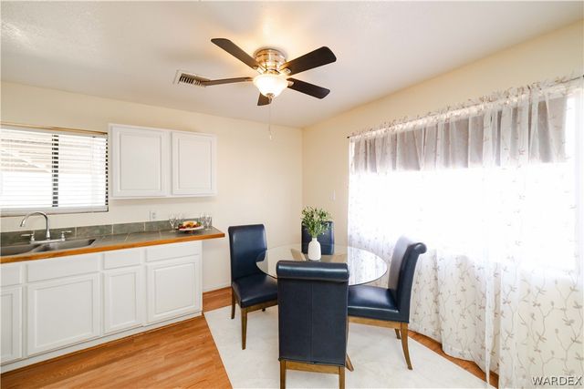 3150 E Northfield Avenue, Kingman, AZ 86409