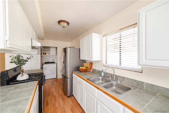 3150 E Northfield Avenue, Kingman, AZ 86409