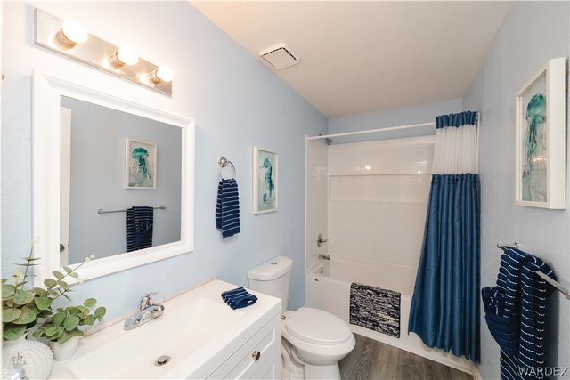 3150 E Northfield Avenue, Kingman, AZ 86409