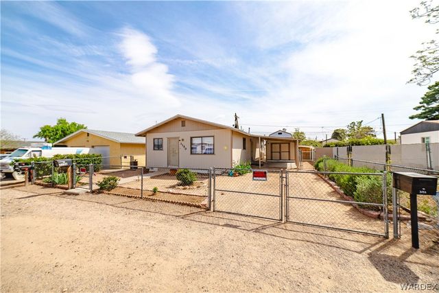 3150 E Northfield Avenue, Kingman, AZ 86409