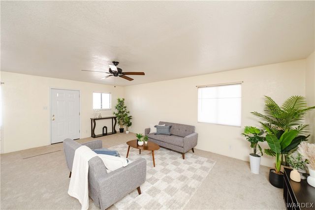 3150 E Northfield Avenue, Kingman, AZ 86409