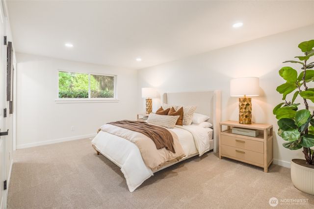 612 130th Avenue NE, Bellevue, WA 98005