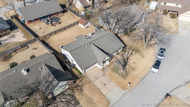9416 S 69th East Avenue, Tulsa, OK 74133