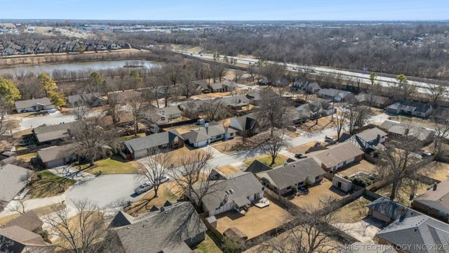 9416 S 69th East Avenue, Tulsa, OK 74133