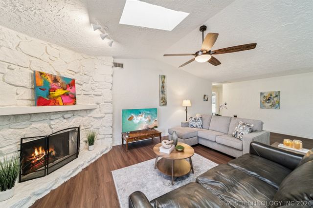 9416 S 69th East Avenue, Tulsa, OK 74133