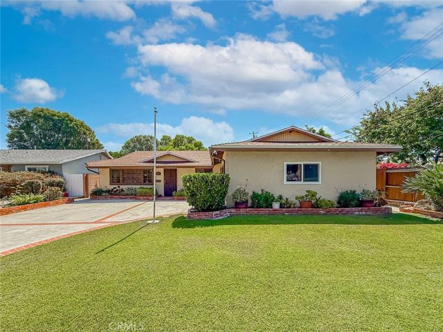 10514 Hillview Avenue, Chatsworth, CA 91311