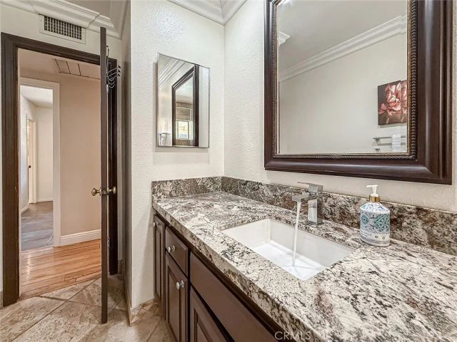10514 Hillview Avenue, Chatsworth, CA 91311