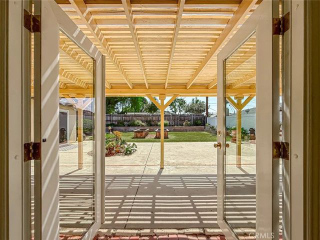 10514 Hillview Avenue, Chatsworth, CA 91311
