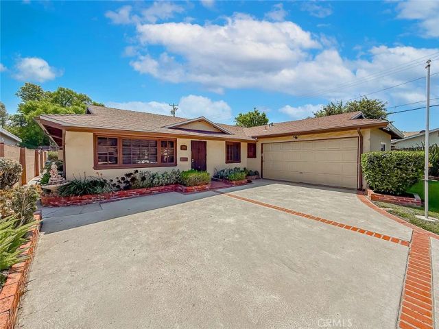 10514 Hillview Avenue, Chatsworth, CA 91311