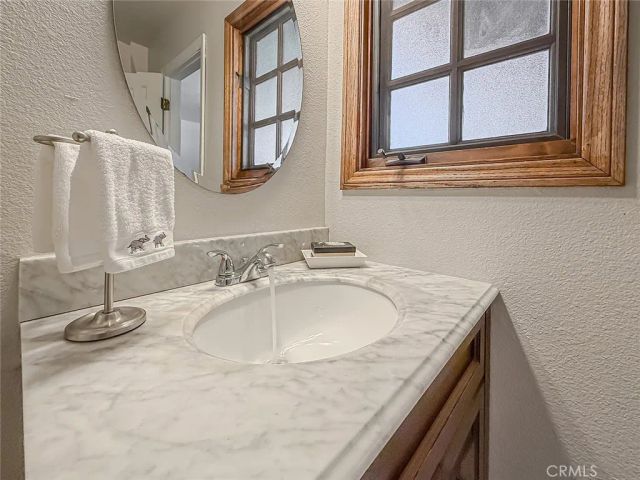 10514 Hillview Avenue, Chatsworth, CA 91311