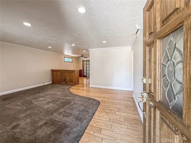 10514 Hillview Avenue, Chatsworth, CA 91311