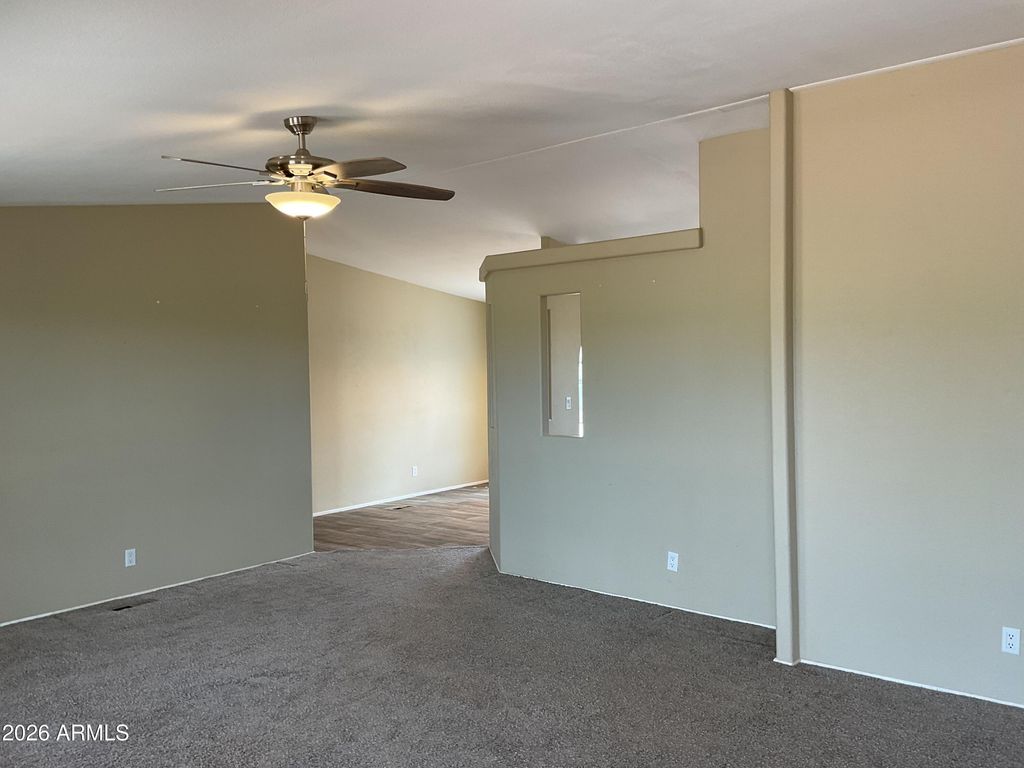 Image 10 of property listing at 7011 S PINTEK Lane, Hereford, AZ 85615