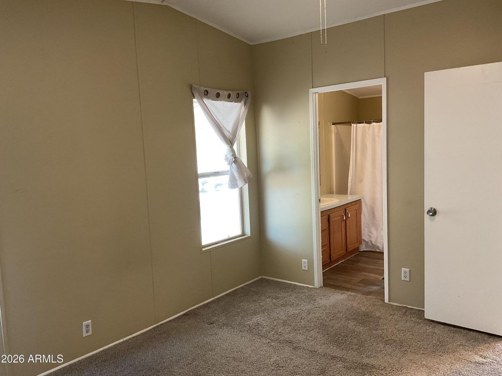 Image 28 of property listing at 7011 S PINTEK Lane, Hereford, AZ 85615
