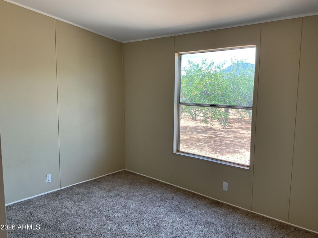 Image 32 of property listing at 7011 S PINTEK Lane, Hereford, AZ 85615