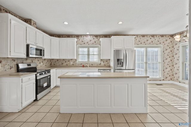 10 Chera Trail, Grant, AL 35747