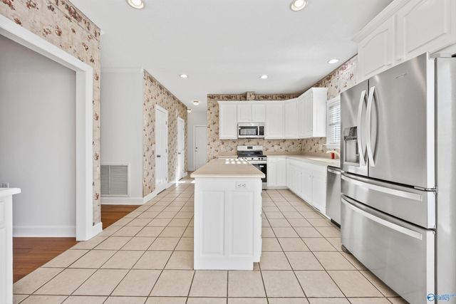 10 Chera Trail, Grant, AL 35747