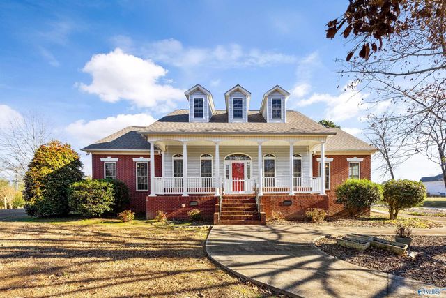 10 Chera Trail, Grant, AL 35747