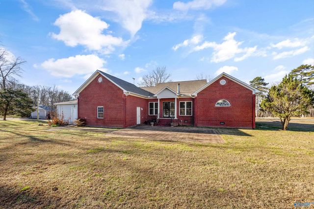 10 Chera Trail, Grant, AL 35747