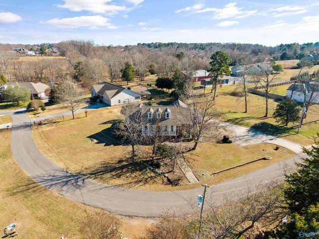 10 Chera Trail, Grant, AL 35747